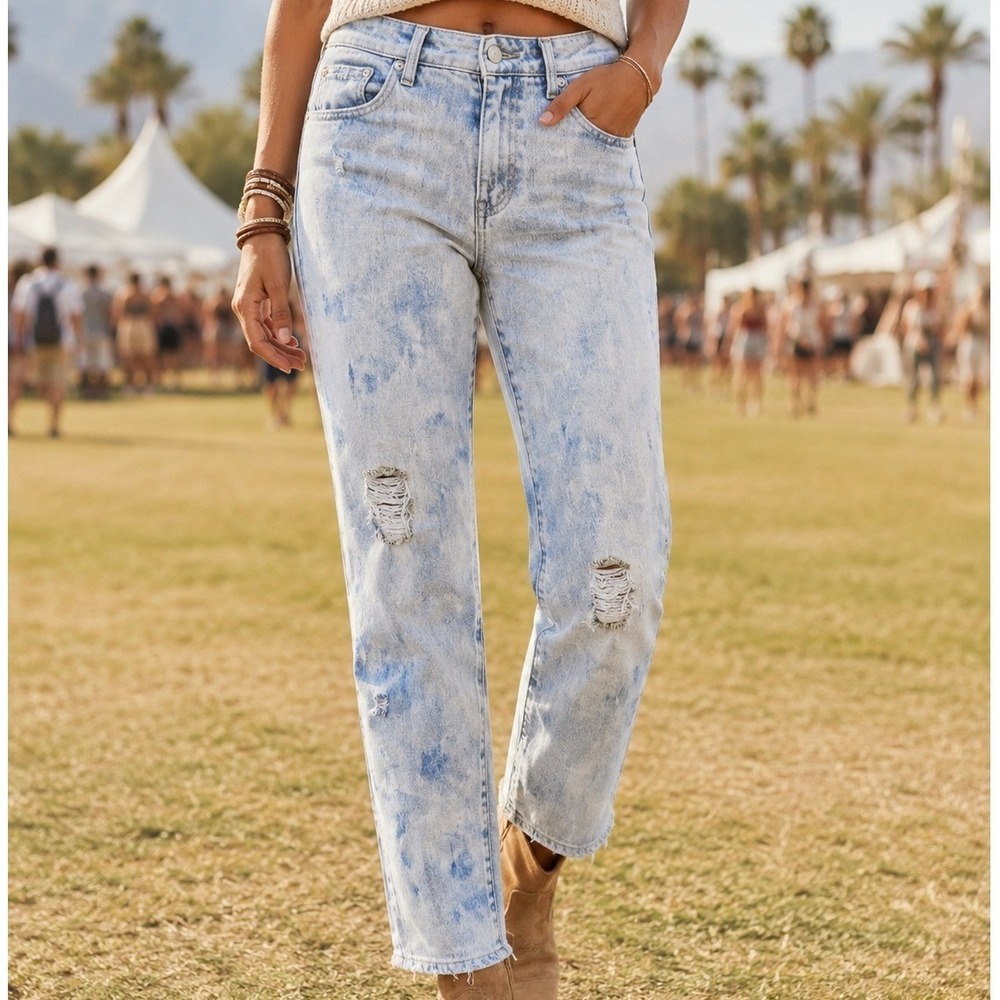 Edwin Beth Women 26 Light Acid Wash Distressed Straight Leg Jeans Ripped Denim